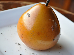 honey vanilla poached pears