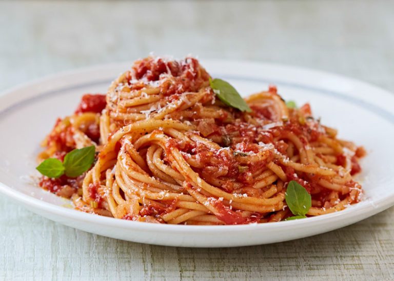 Classic Tomato Spaghetti Meatless Monday