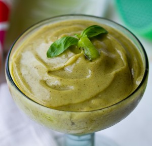 Kiwi Basil Smoothie