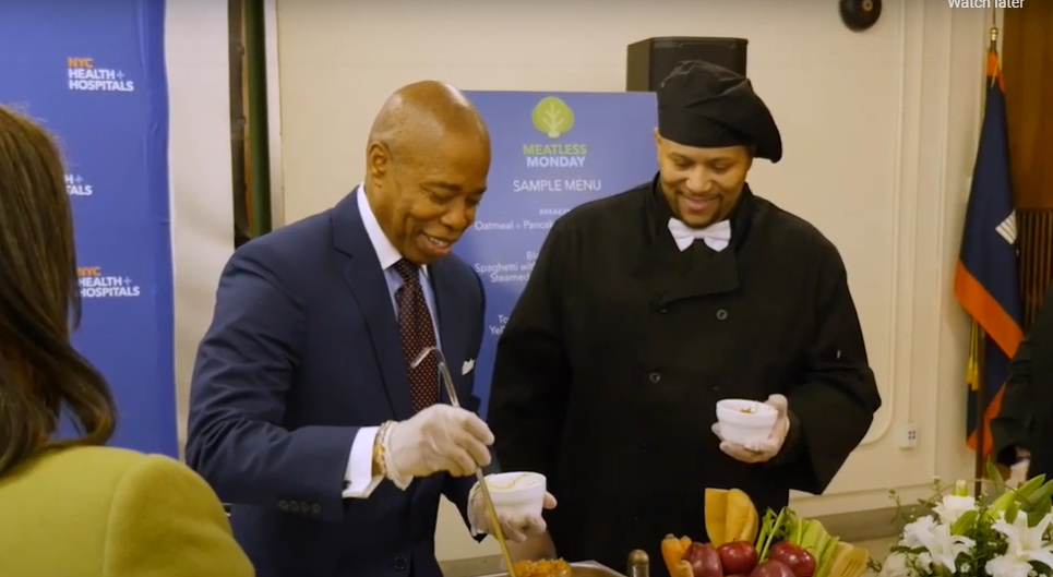 Eric Adams serves up a Meatless Monday meal at the launch of the program at NYC Health + Hospitals